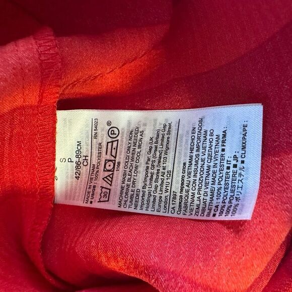 Banana Republic red and burgundy striped satin blouse - Picture 7 of 8